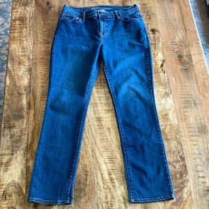 Old Navy Mid-Rise Curvy Jeans